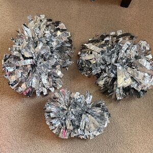 Silver Metallic Pom Poms for Parties